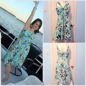 Stunning Petite Green/Blue Flowy Halter Dress with Leaf Print